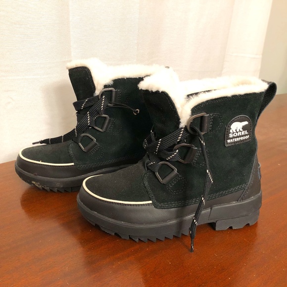 Sorel Women's Tivoli IV Boots in Black - Size 6 - Picture 1 of 5